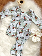 Load image into Gallery viewer, Mint Kiss a Frog Princess- Choose Your Style