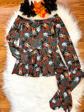 Load image into Gallery viewer, Green and Orange Halloween Mouse - Choose Your Style