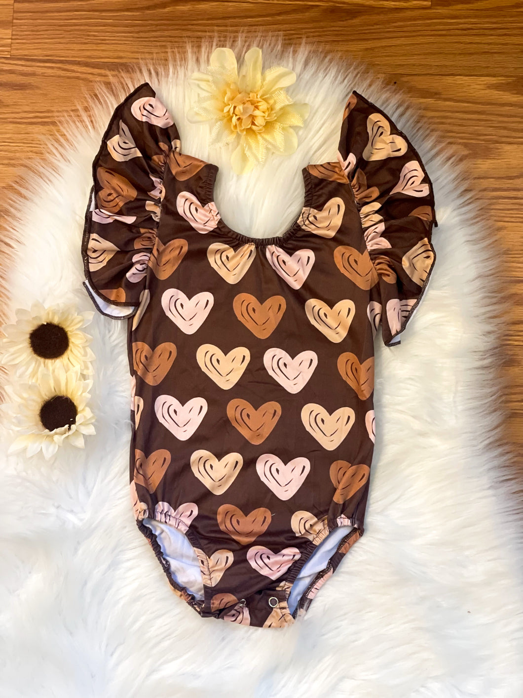 RTS Brown Unity Hearts Flutter Leos